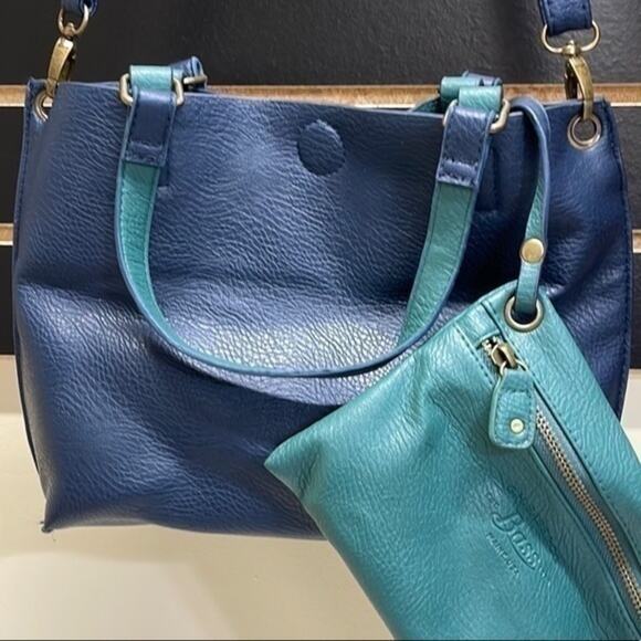 G.H. Bass & Co. Vegan Leather Purse and Zipper pouch reversible 90s bag - Picture 5 of 16